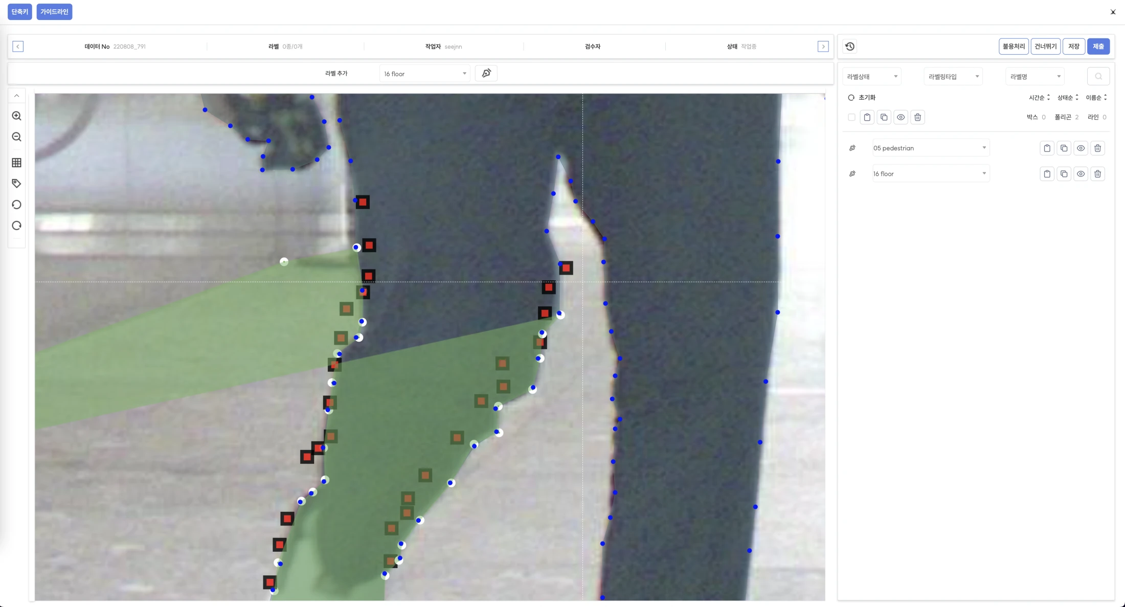 Polygon-point editing made active selection and point visibility part of the task model, not a cosmetic detail.